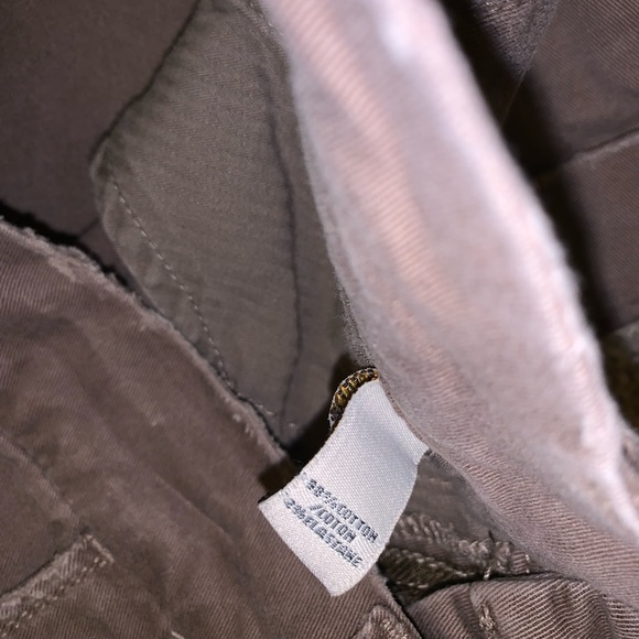 Abercrombie & Fitch Dark Brown shorts size 2 - Picture 10 of 11